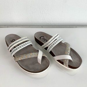 NIB  Circus by Sam Edelman  White Silver Sandals